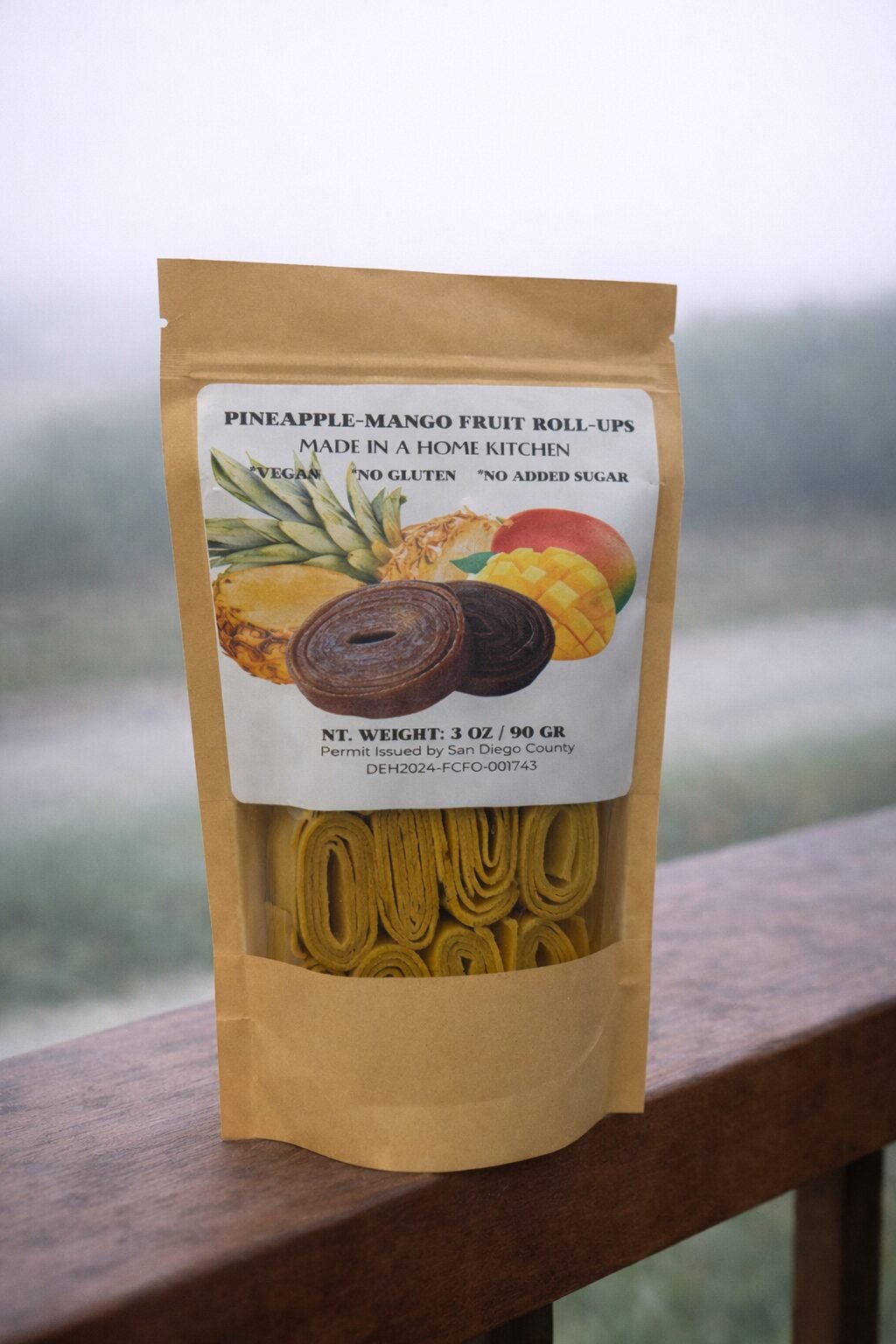 Pineapple-mango fruit roll-up