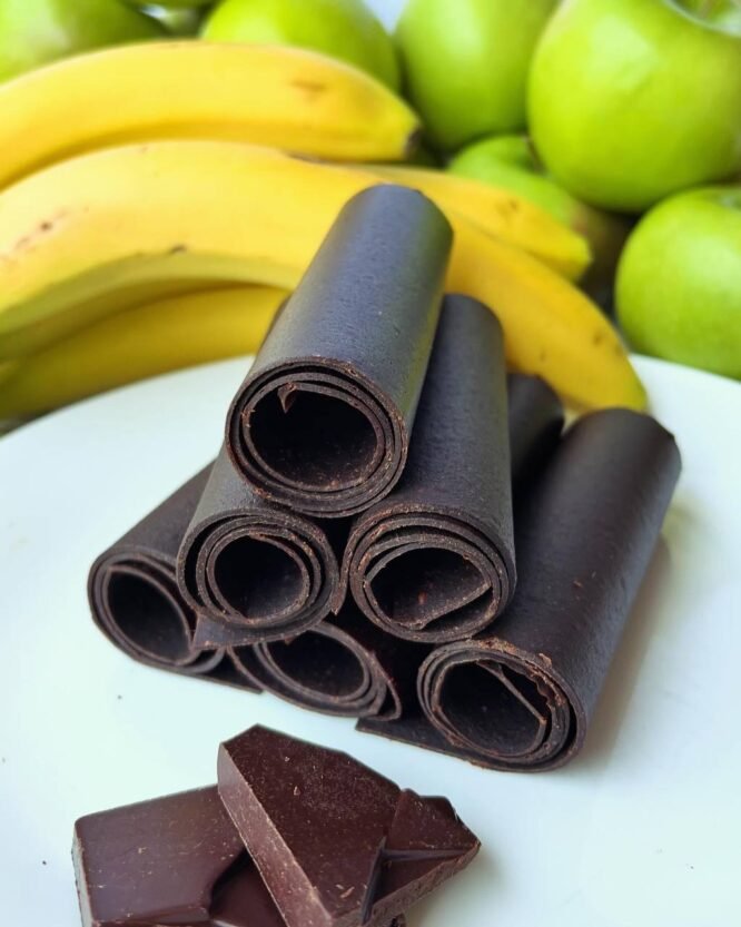Chocolate fruit roll-up - Image 2